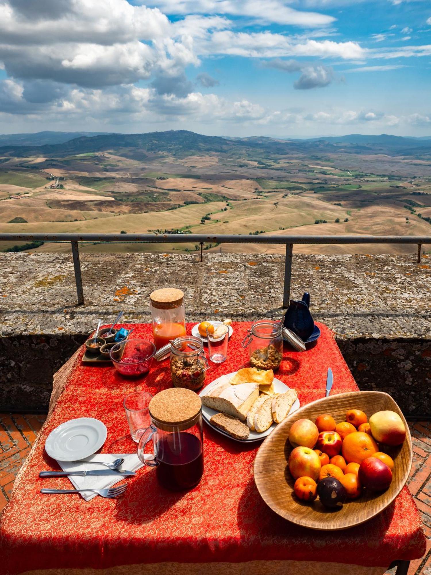 Torre Dei Belforti Montecatini Val di Cecina Extérieur photo